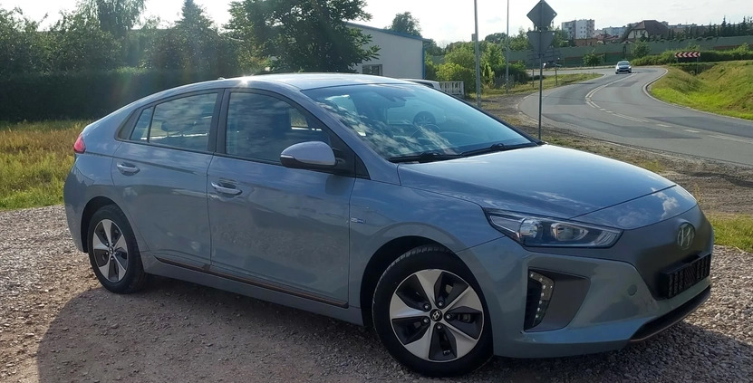 Hyundai IONIQ cena 73677 przebieg: 180000, rok produkcji 2017 z Pyzdry małe 92